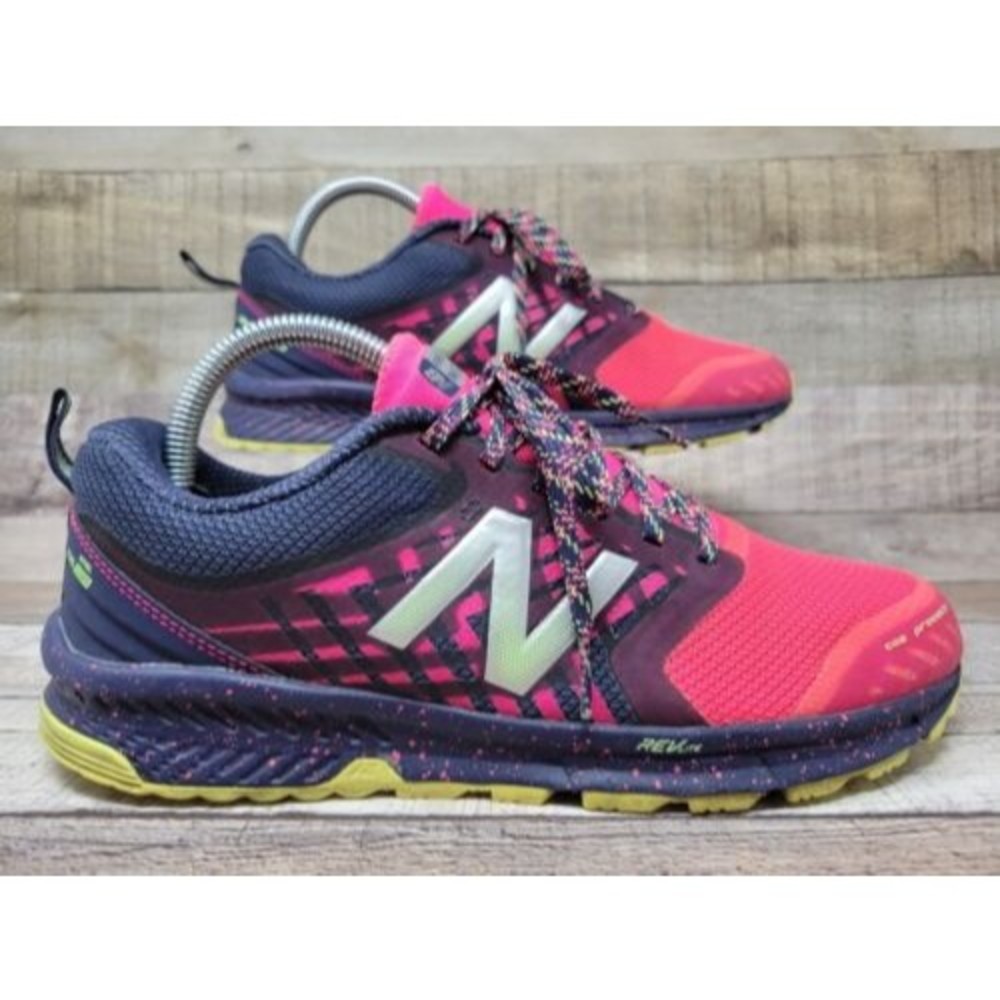 New Balance FuelCore Nitrel Trail Shoe Size 8.5